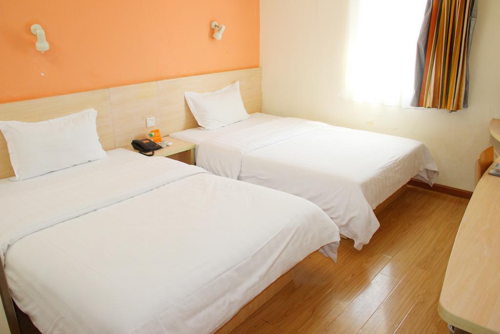 7Days Inn Beijing Xiaocun Subway Station Bagian luar foto
